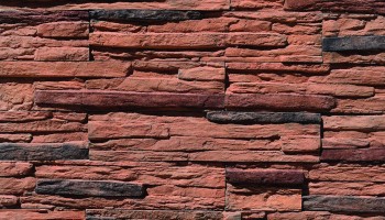 Geçmeli Kayrak Taşı